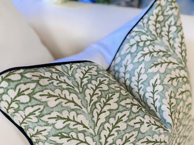 Blooming Green Leaf Pillow 